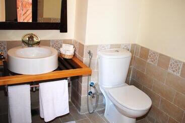هتل Onatti Beach Resort   Marsa Alam