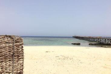 هتل Onatti Beach Resort   Marsa Alam