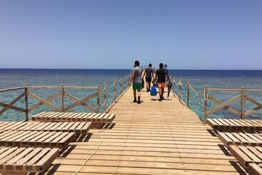 هتل Onatti Beach Resort   Marsa Alam