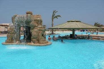 هتل Onatti Beach Resort   Marsa Alam