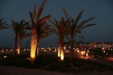 هتل Onatti Beach Resort   Marsa Alam