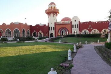 هتل Onatti Beach Resort   Marsa Alam