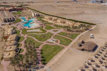 هتل Onatti Beach Resort   Marsa Alam
