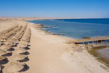 هتل Onatti Beach Resort   Marsa Alam