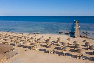 هتل Onatti Beach Resort   Marsa Alam