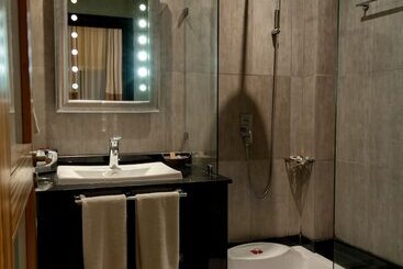 Park Suites Hotel & Spa Luxury Boutique