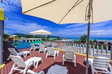 هتل Patong Beach Side