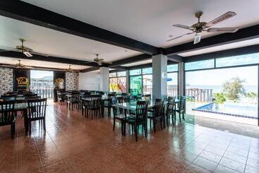 هتل Patong Beach Side