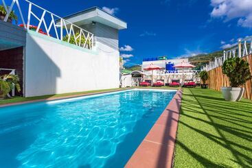 هتل Pj Patong Resortel