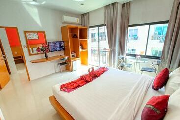 هتل Pj Patong Resortel