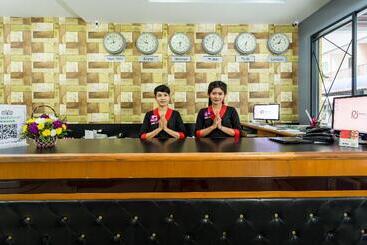 هتل Pj Patong Resortel