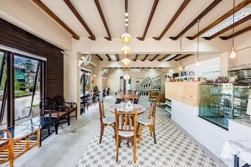هتل Pure Phuket Residence
