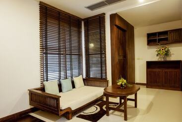 Safari Beach Hotel   Sha Extra Plus