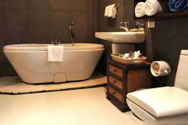 Safari Beach Hotel   Sha Extra Plus