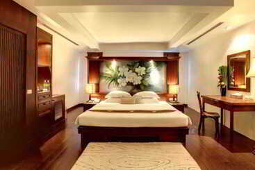 Safari Beach Hotel   Sha Extra Plus