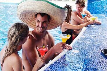 هتل Select Club At Sandos Caracol All Inclusive   Adults Only Area