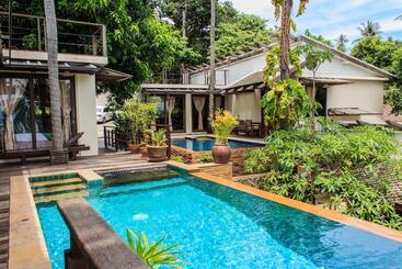 هتل Sasitara Residence