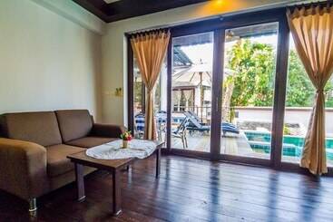 هتل Sasitara Residence