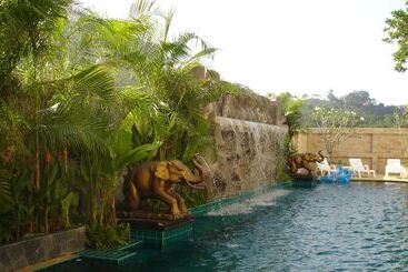 هتل Sm Resort Phuket