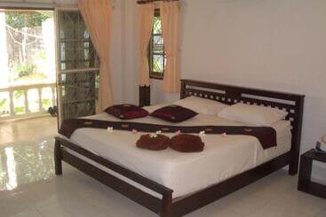 酒店 D&k Smiley Phuket Resort