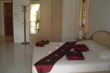 酒店 D&k Smiley Phuket Resort