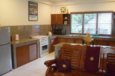 酒店 D&k Smiley Phuket Resort