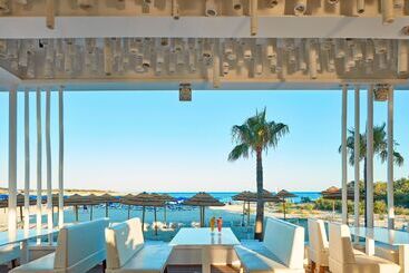هتل So Nice Club Resort