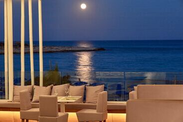 هتل So Nice Club Resort