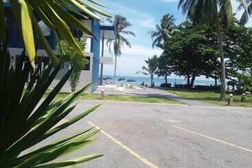 هتل Talkoo Beach Resort Khanom