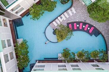 هتل The Sea Cret Hua Hin