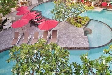 هتل The Sea Cret Hua Hin