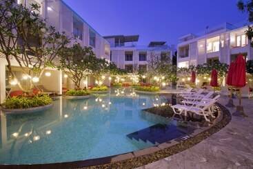 هتل The Sea Cret Hua Hin