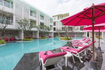 هتل The Sea Cret Hua Hin