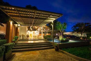 هتل Tinidee Golf Resort Phuket   Sha Extra Plus