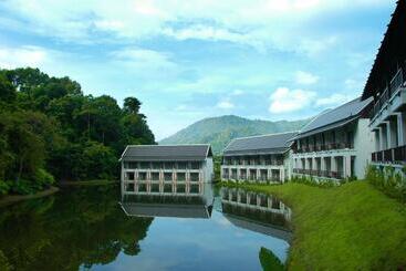 هتل Tinidee Golf Resort Phuket   Sha Extra Plus