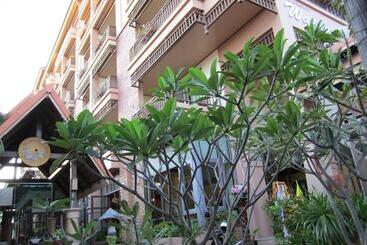 Wannara Hotel Hua Hin