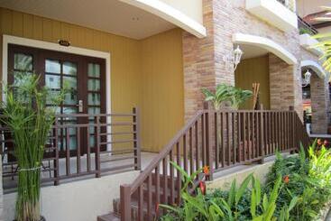 Wannara Hotel Hua Hin