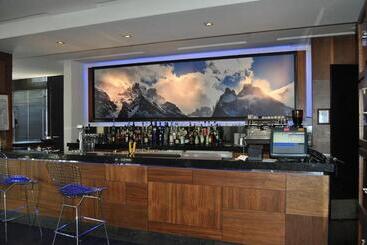 هتل Wyndham Santiago Pettra