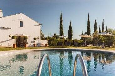 Imani Country House