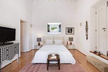 Imani Country House