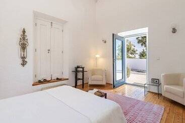 Imani Country House