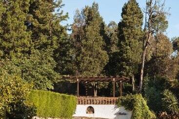 Imani Country House