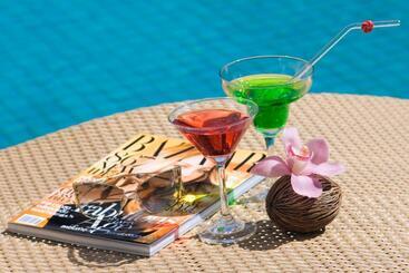 A Te Chumphon Hotel   Sha Plus