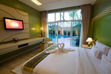 A Te Chumphon Hotel   Sha Plus