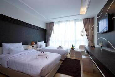 A Te Chumphon Hotel   Sha Plus