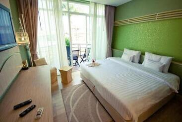 A Te Chumphon Hotel   Sha Plus