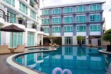 A Te Chumphon Hotel   Sha Plus