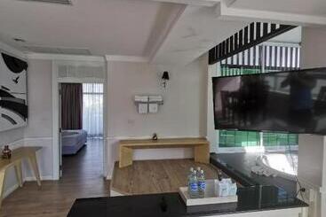 A Te Chumphon Hotel   Sha Plus