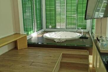 A Te Chumphon Hotel   Sha Plus