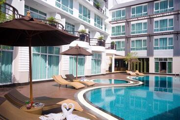 A Te Chumphon Hotel   Sha Plus